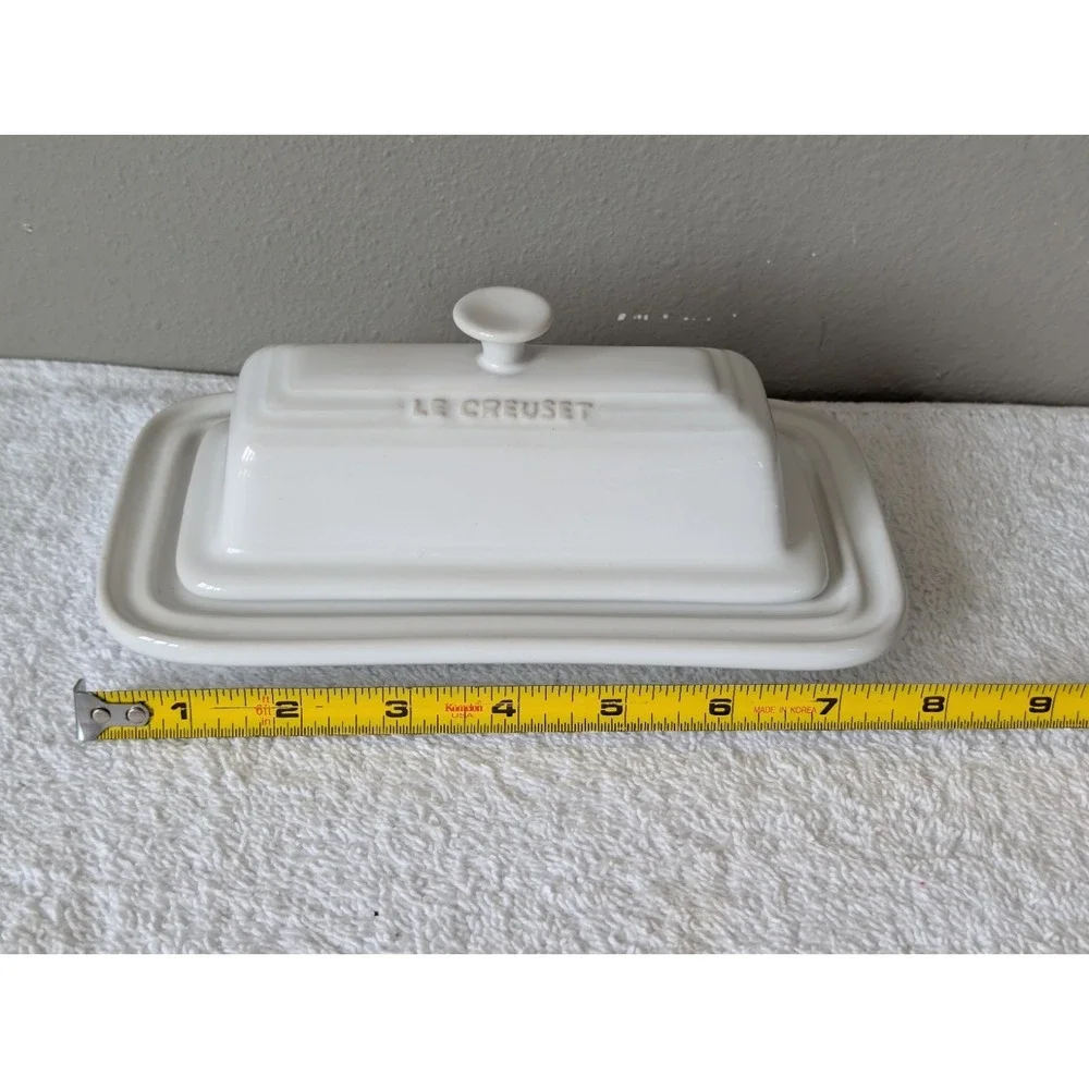 Le Creuset Stoneware 1/4 Lb Stick Butter Dish With Knob Lid Cotton White CHIP